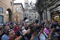 12-folla-scopertura-stella